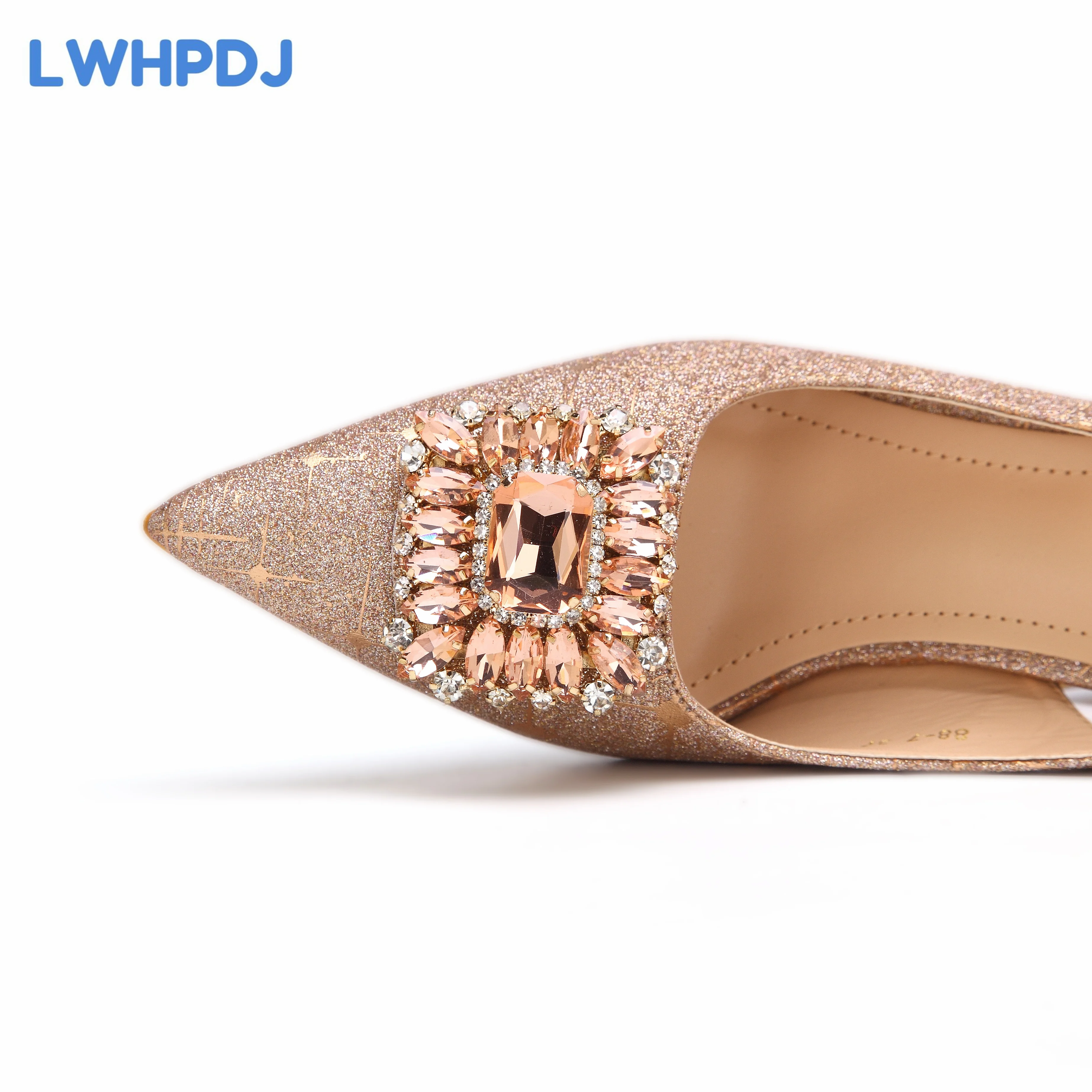 Новинка босоножки цвета шампань на высоком каблуке с острым носком украшенные