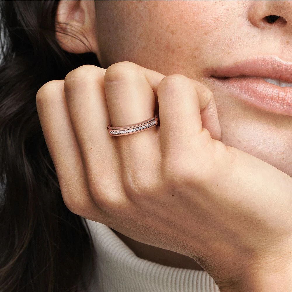 Pandora Signature I-D Pavé Bague En Argent 925 Élégant Classique Low-key Luxe Bijoux Pour Femmes Travailleurs Couple Ringsynchronisation Cadeau