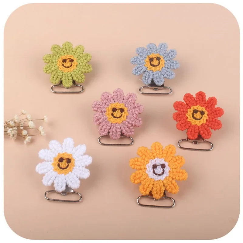 

Flower Wool Crochet Pacifier Clips Handmade Baby Teethers DIY Baby Gift Accessories