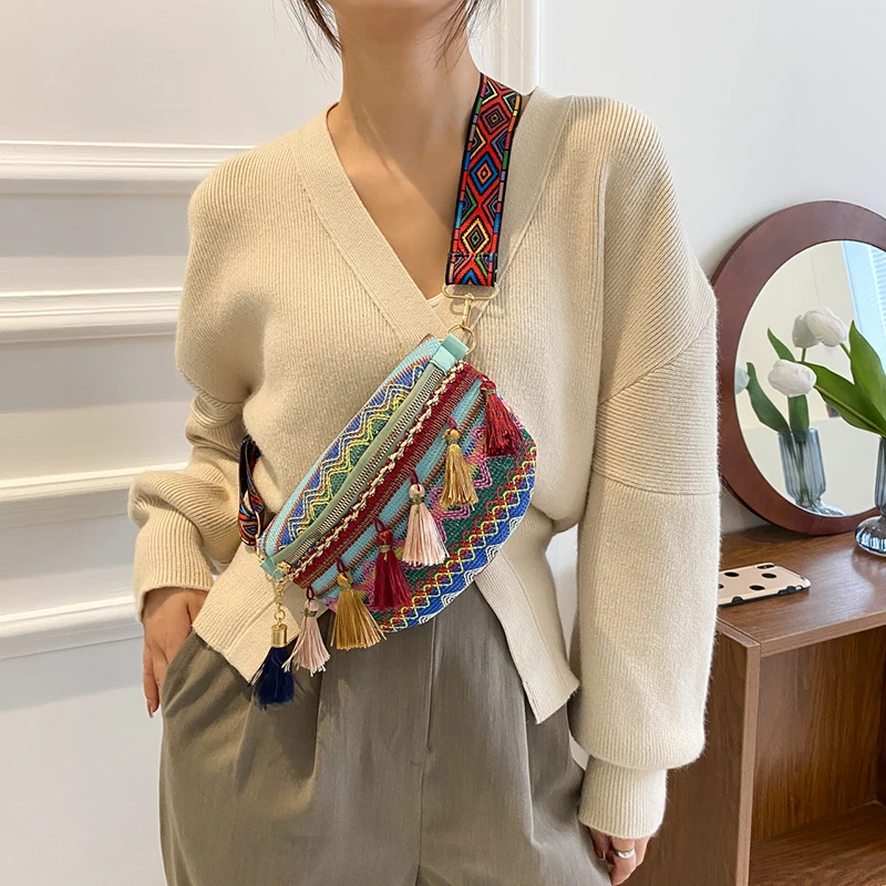 

Women Folk Style Waist Bags with Adjustable Strap Variegated Color Fanny Pack with Fringe Decor Pochete Feminina Riñonera Belt