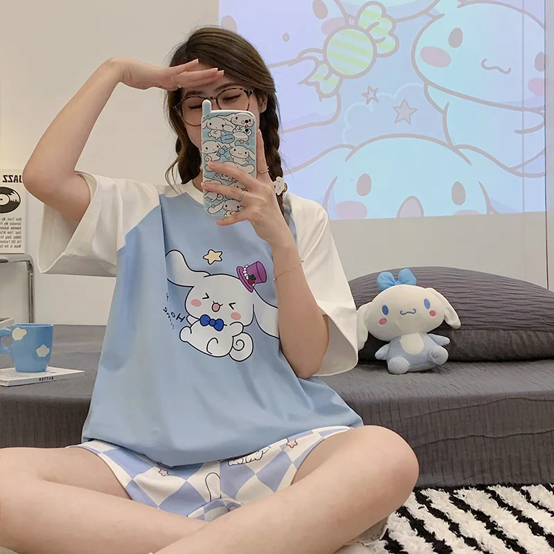 

Новинка, Пижама Аниме Sanrio Cinnamorroll Kuromi из двух частей, милые шорты с коротким рукавом, свободный мягкий дышащий домашний костюм для девочек на лето