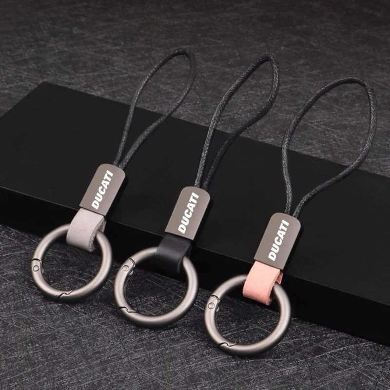 Брелок из натуральной кожи для ключей от мотоцикла