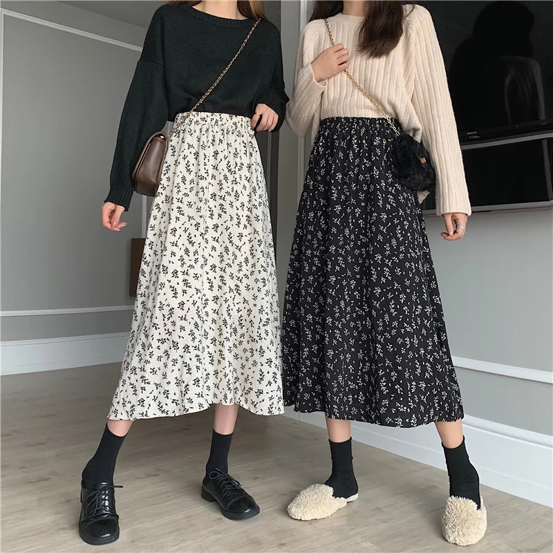 

Autumn 2022 new niche floral a word half-body skirt sub small gentle temperament in the long paragraph half-body skirt women