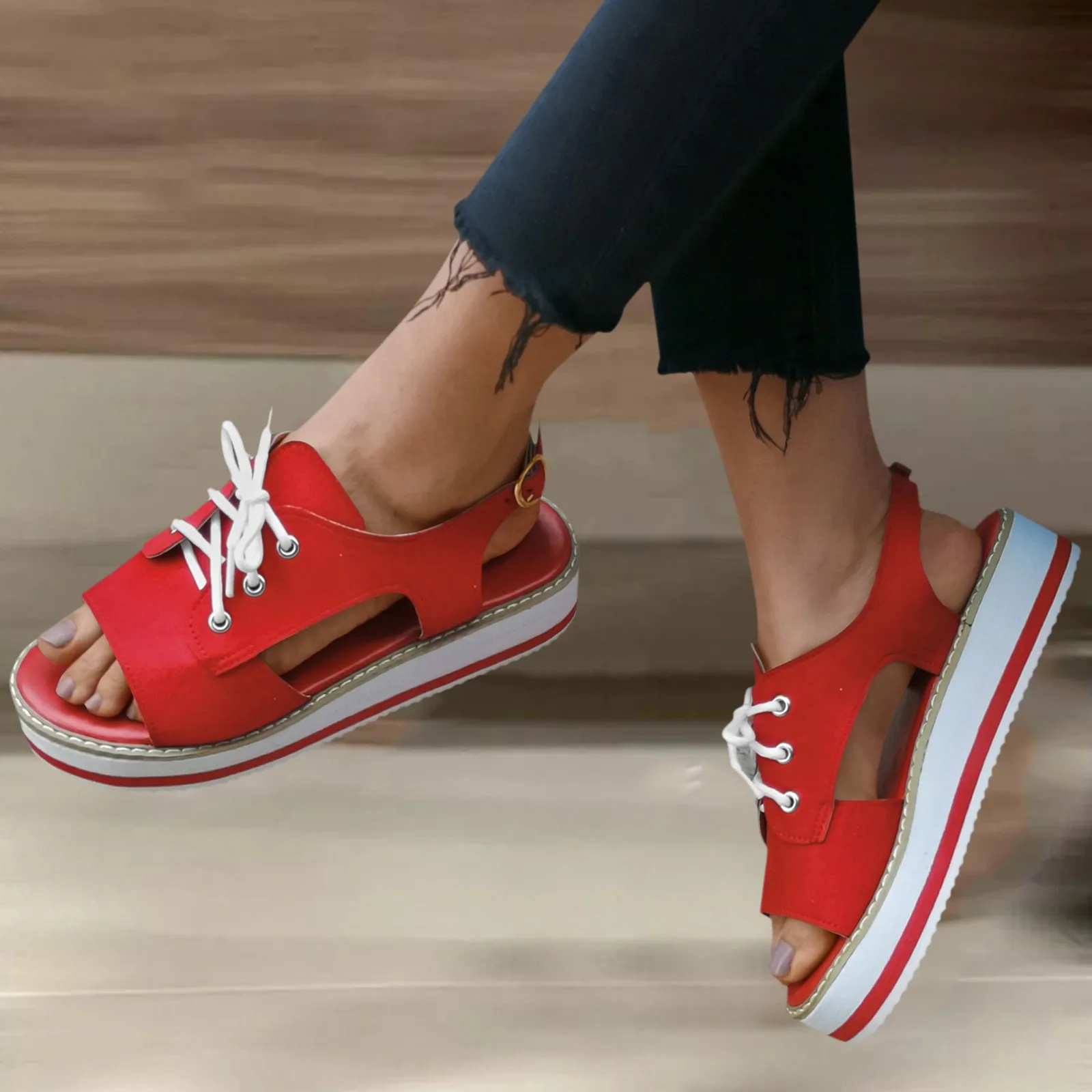 

Сандалии женские на толстой платформе, повседневные дышащие босоножки с перфорацией, на ремешке, большие размеры, лето 2022