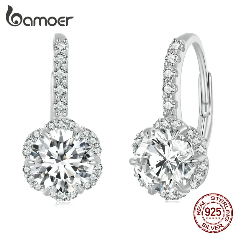 

Bamoer 1CT Moissanite Ear Buckles 925 Sterling Silver Hoop Earrings for Women D Color VVS1 EX Lab Diamond Wedding Jewelry