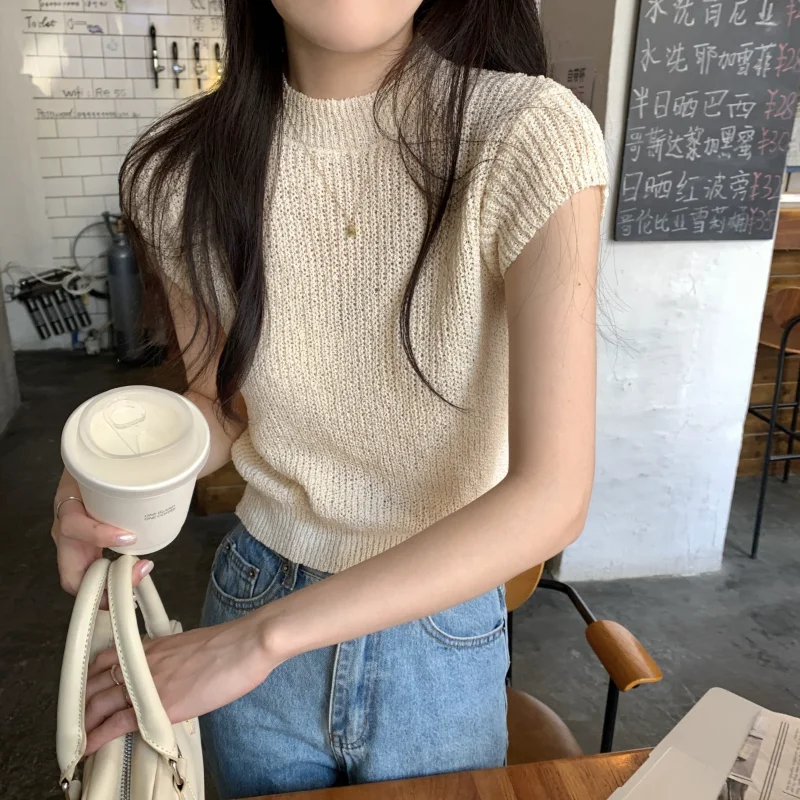 

YUQI Korean Slim Fit Short Sleeve Women T-shirt 2023 Summer Fashion Chic Half Turtleneck Knitted T Shirt Streetwear Crop Tops