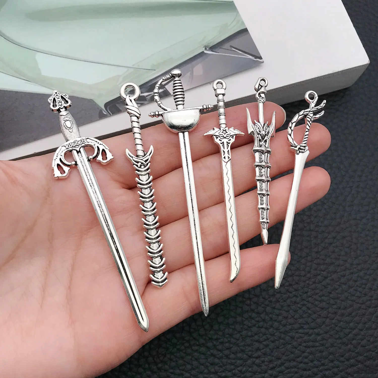 20 шт. набор закладок в виде искусственного меча для мужчин и женщин