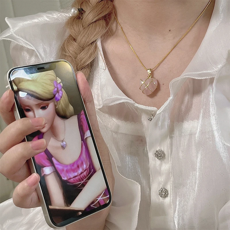 Ожерелье с опаловым сердцем и кристаллами