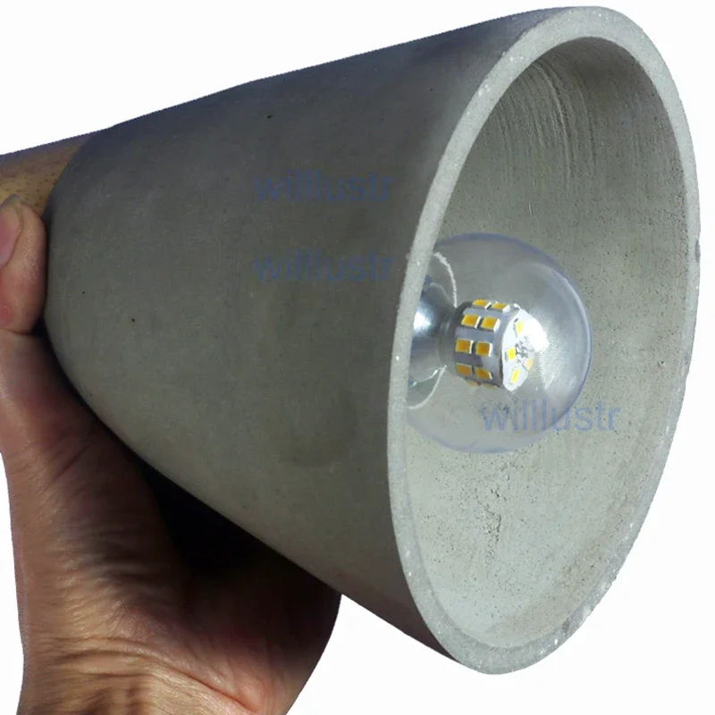 Подвесная лампа из натурального дерева и бетона в скандинавском стиле