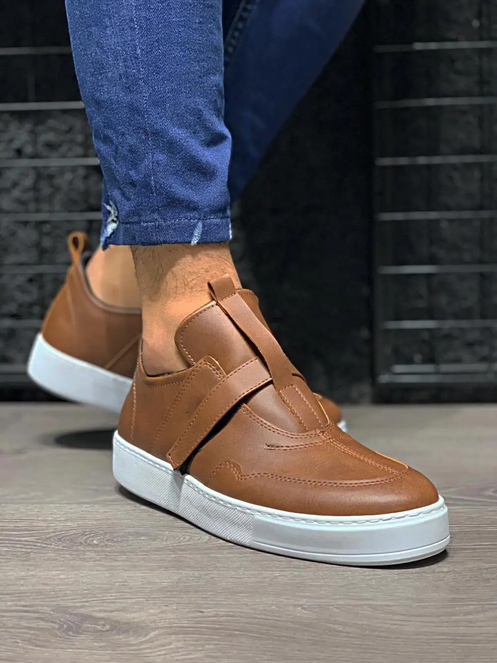 

Knack Men's Shoes Tan Color Non Leather Hook & Loop Summer 2021 Season Sneakers Casual Brown Breathable Lightweight Velcro Band Comfortable Office Wedding Suits White Base High Sole New Arrival Oxford Teenagers 333