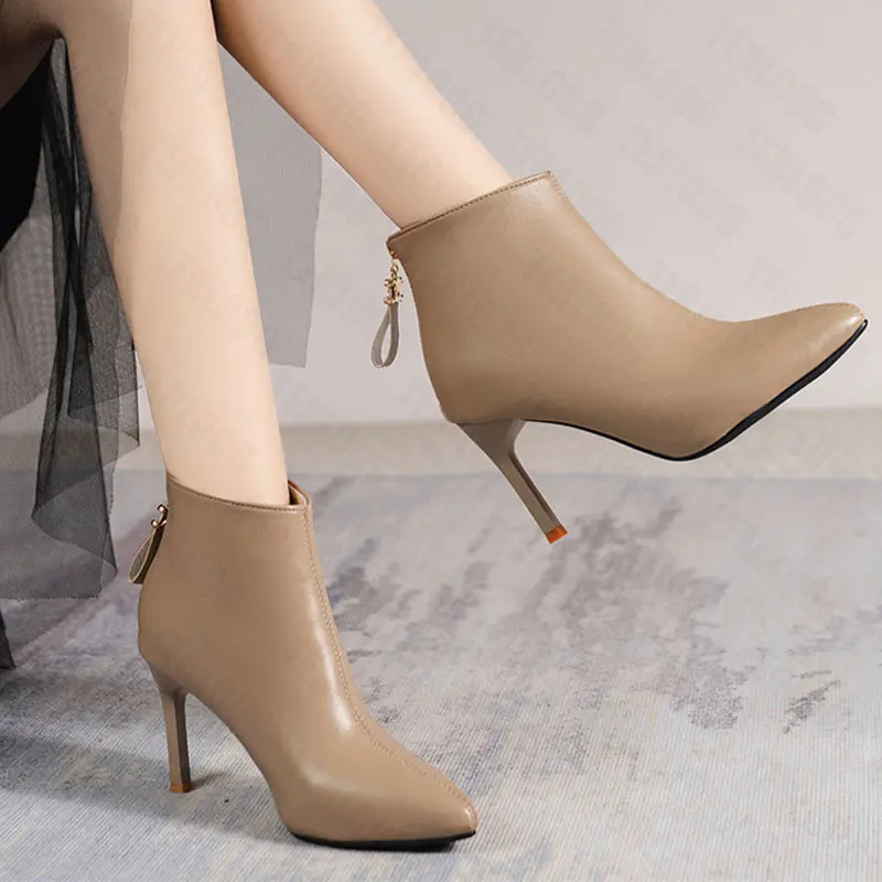 

Брендовые женские ботильоны челси на высоком каблуке, новинка зимы 2022, модные пикантные туфли-лодочки, повседневные женские черные туфли на...