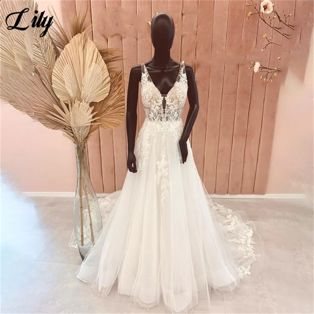 

Lily Luxurious Tank Wedding Dresses Gown V Neck Appliques Lace A Line Bridal Dresses Gowns Custom suknia ślubna Free Shipping