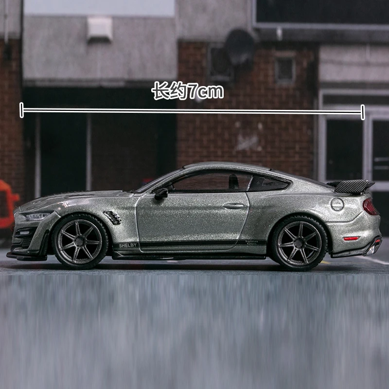Фото 1:64 Ford Mustang Shelby GT500 # Модель автомобиля из литого под давлением из сплава 615, игрушки для мальчиков, коллекционные предметы, детские праздничные подарки №3