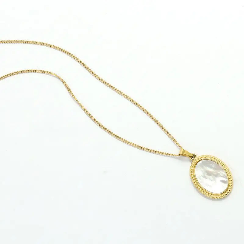 

White Sea Shell Oval Pendant Necklace Stainless Steel Small Fresh And Simple Beach Accessories Valentine's Day Design 2022 New