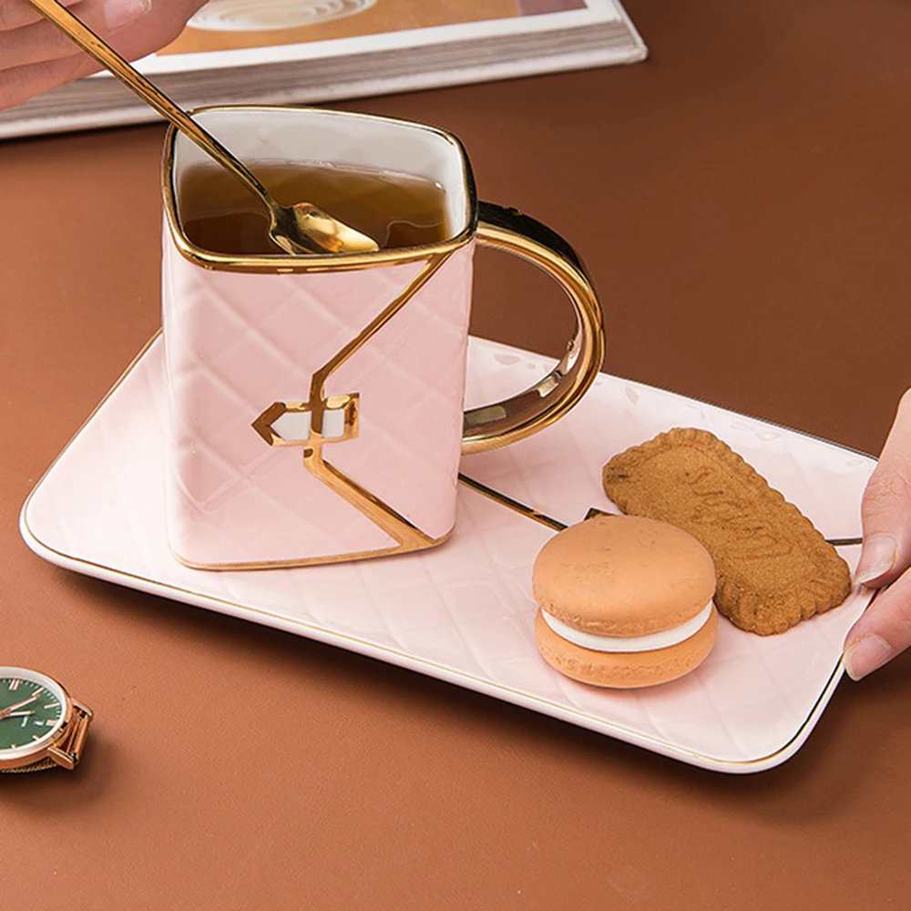 

Creative Bag Shape Ceramic Cup + Saucer 310ml Golden Edge Design for Coffee Afternoon Tea Tea Cup Set with Spoon