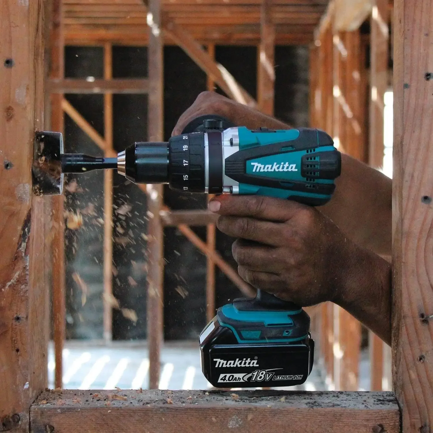 Makita XFD03M 18 В LXT литий-ионный аккумуляторный комплект драйвер-дрели 1/2 дюйма (4.0 Ач)