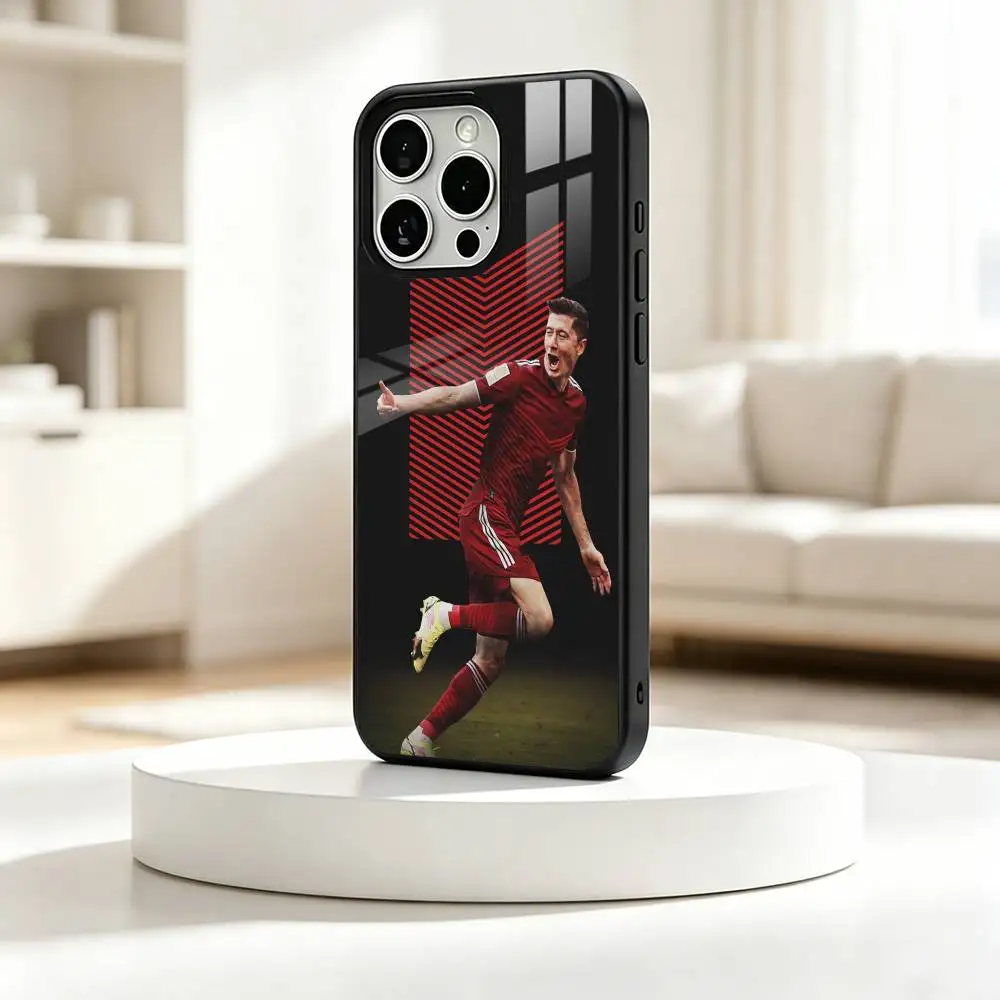 Фото Чехол для телефона Football R-Robert Lewandowski для iPhone 17, 16, 15, 14, 13, 12, 11 Plus, Pro с поддержкой магнитной беспроводной зарядки №4