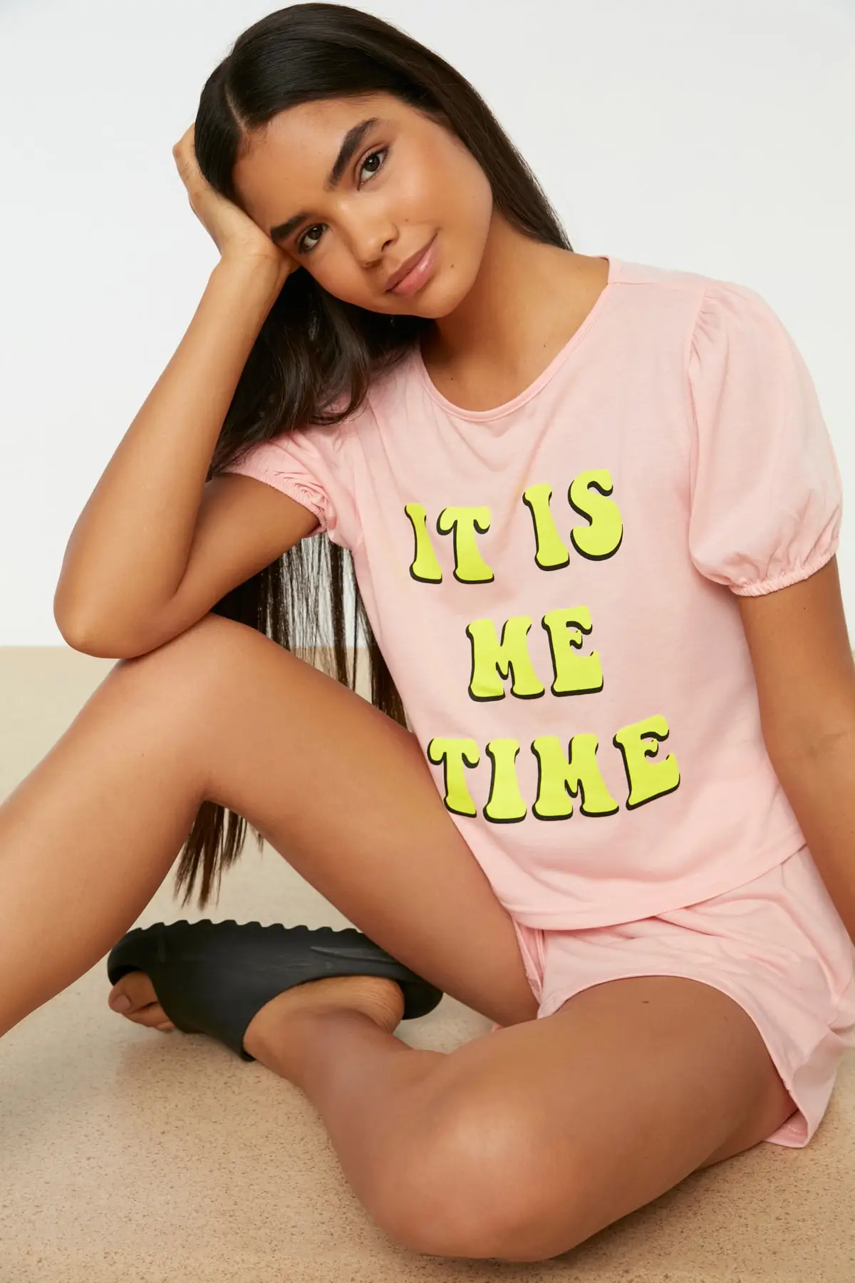 

The tagline Knitted Pajamas Set THMSS21PT1075