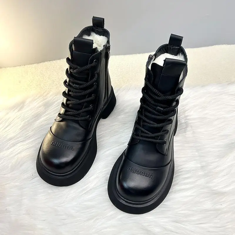 Женские зимние кожаные ботинки на платформе