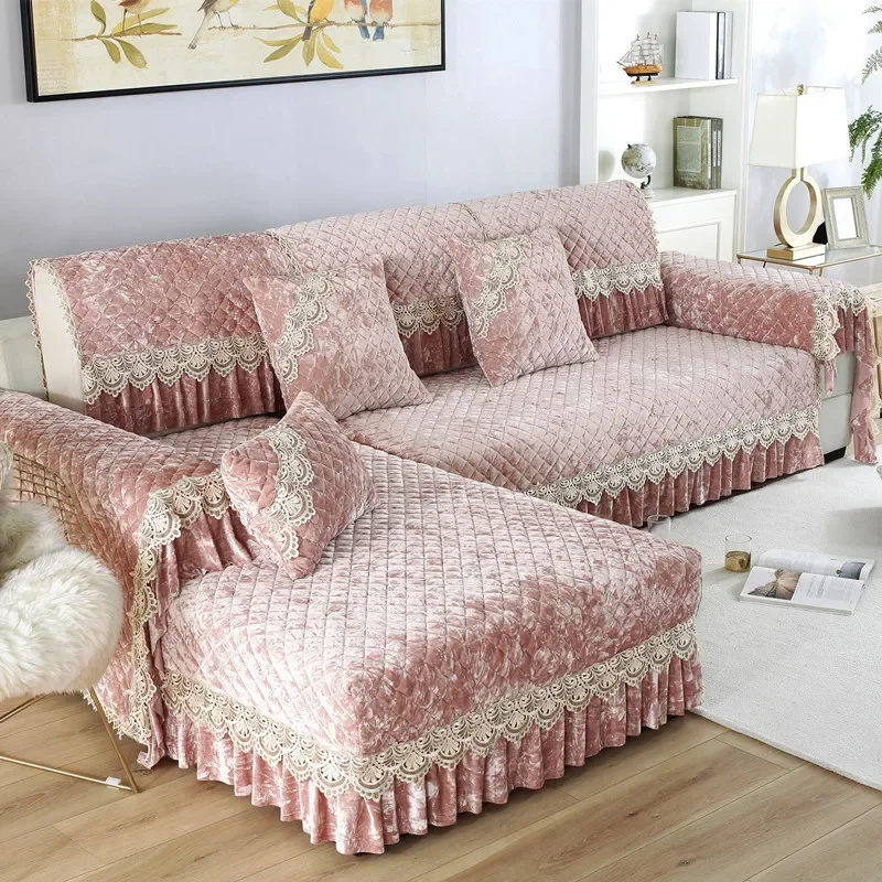 Кружевной чехол для дивана с вышивкой золотистый бархатный на подол Европейский