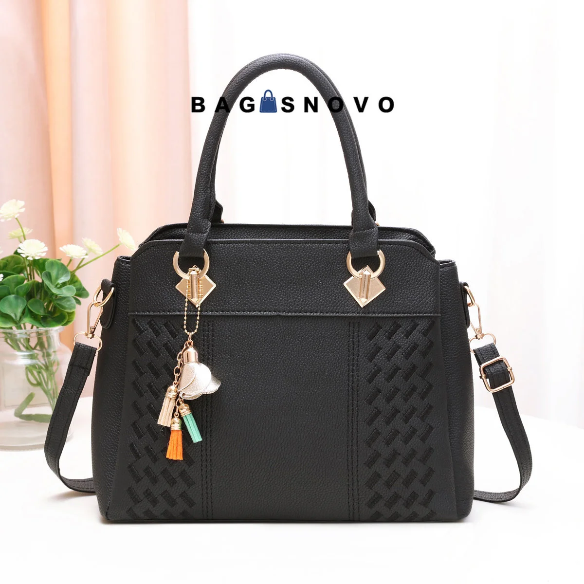 

Women's Elegant Tote Bag Large Capacity Shoulder Bag Classic Zipper Bag with Pendant Decor Crossbody Bags for Women Purse