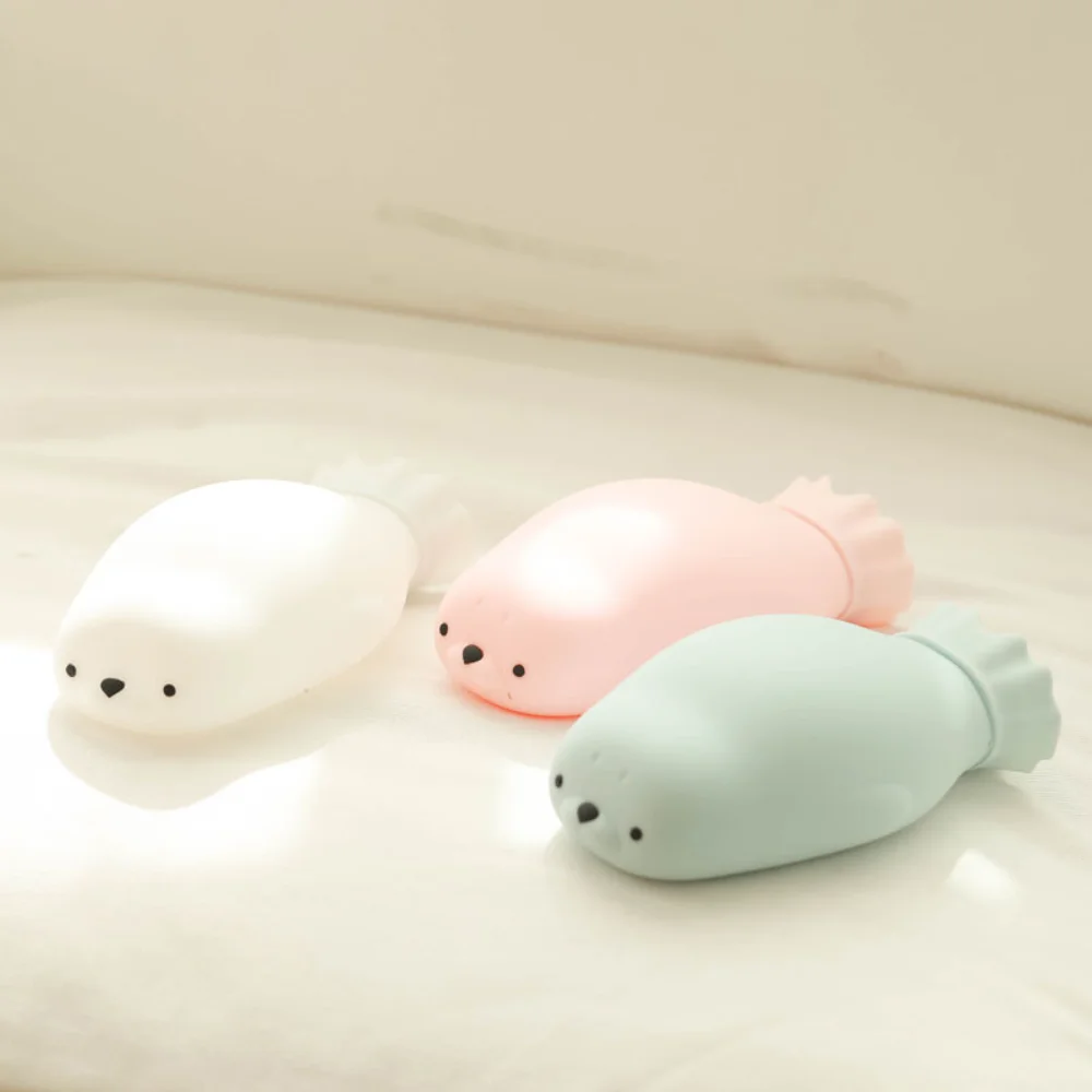 

450ml Mini Silicone Seal Hot Water Bottle Girls Pocket Winter Hand Warmer Pain Relief Hand Feet Hot Water Bags Daily Products