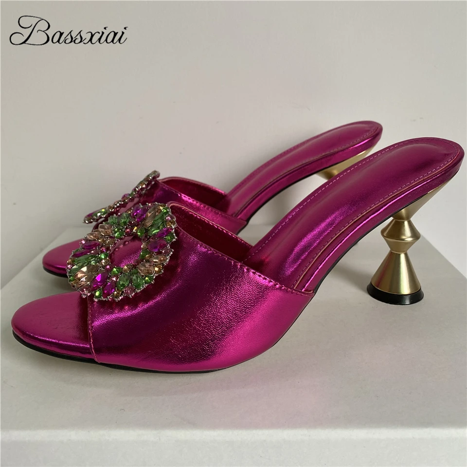 

Красочные Бриллиантовые женские сандалии с уникальным металлическим необычным каблуком, тонкая летняя обувь из натуральной кожи для девочек