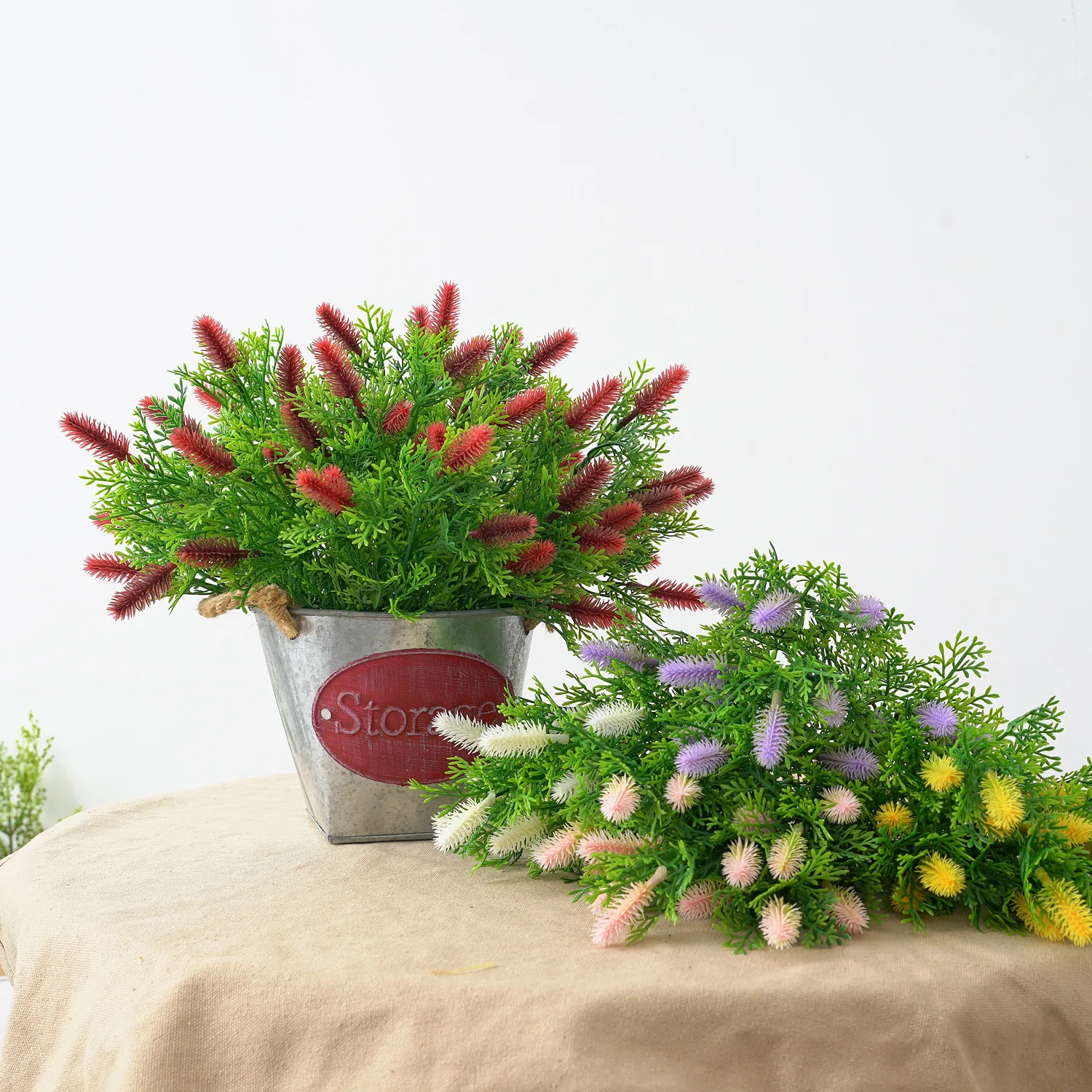 

Artificial Green Cypress Tree Leaf Pine Needle Leaves Branch Christmas Berry Fruit Branch Artificial Flowers for Home Decoration