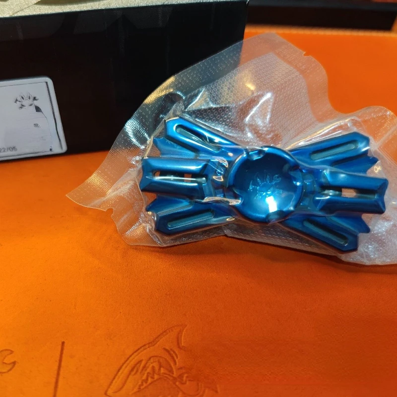 

Second-Hand out-of-Print MOT Cold Double Bearing Fingertip Gyro Zirconium Alloy Material Version Ice Crystal