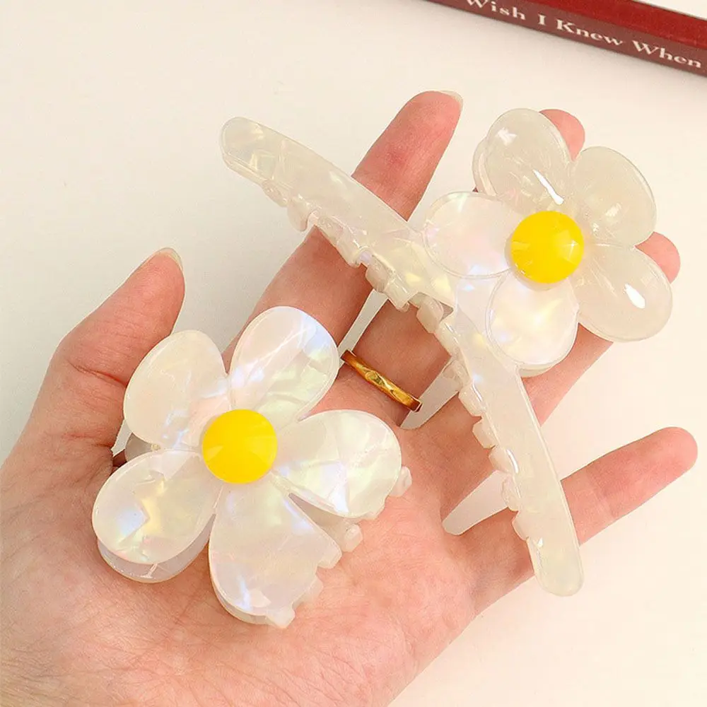 

Korea Flower Shape Hair Claw Clip for Women Girls Barrette Crab Hair Clips Ponytail Hair Pins Bath Barrette Headwear Accessories