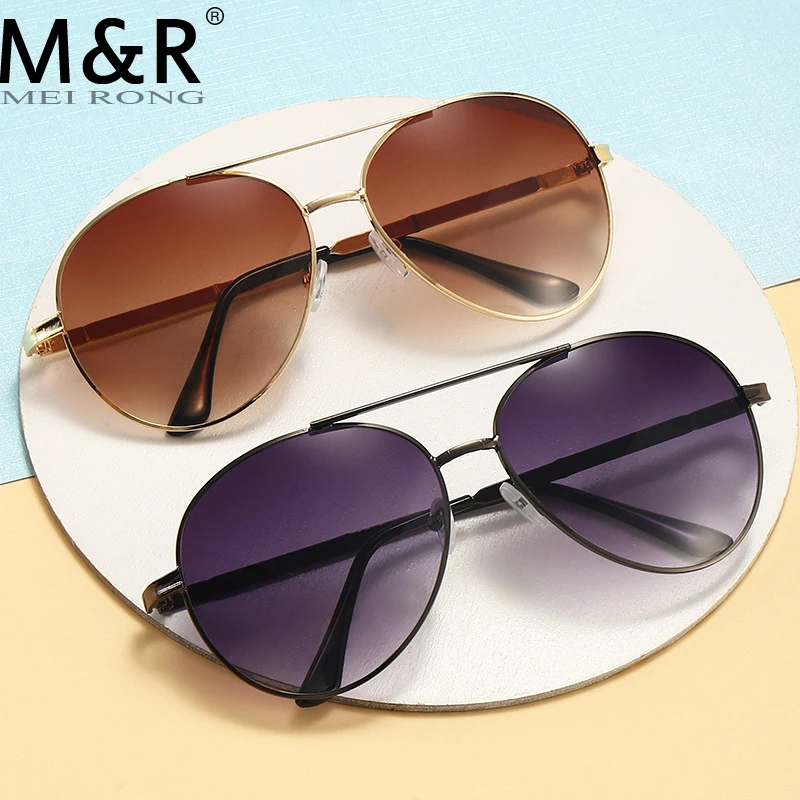 Купи 2022 New Fashion Brand Designer Ladies Pilot Sunglasses Women Men Goggle Gradient Sun Glasses For Female Mirror Shades UV400 за 138 рублей в магазине AliExpress