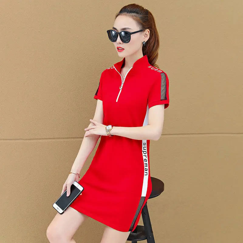 

Женское летнее облегающее мини-платье из хлопка с ложным воротником и надписью