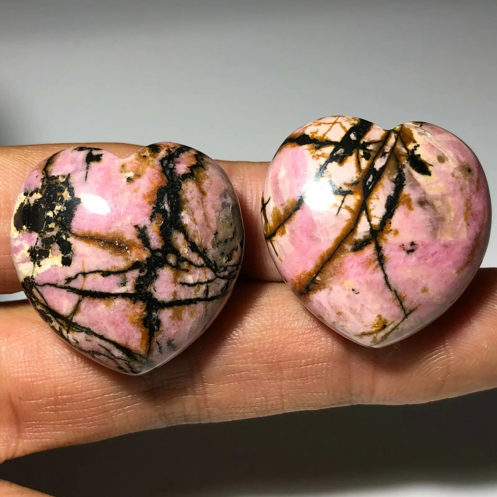 

4 шт., подвеска из натурального родонита с сердечками, 30 мм