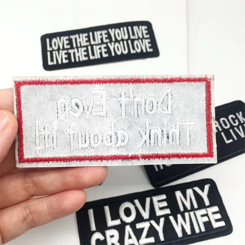 5 шт./партия черно-белые нашивки с надписями