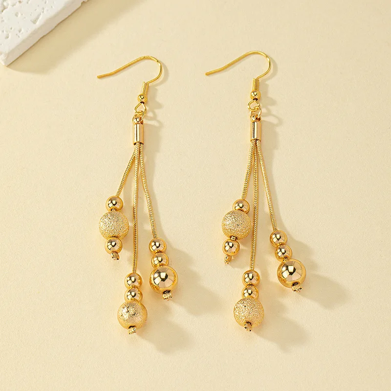 

Fashion Charm Ball Gold Beads Pendant Earrings for Women Snake Chain Tassel Drop Ear Hook Wedding Jewelry Accessories