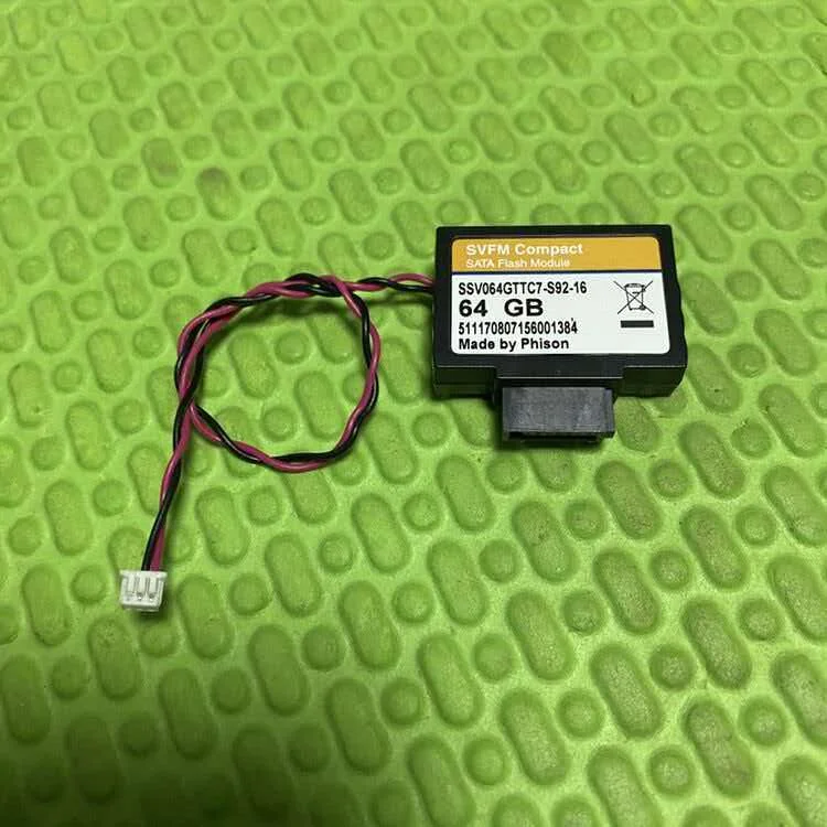 Фото TH58TFG9DFKBA8K Твердотельный накопитель 64 ГБ SVFM SATA Flash Phison Satadom №1