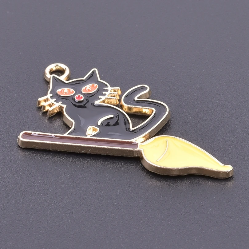 

10pcs/Lot Magic Black Cat Flying Broom Witch Devil Pendants Metal Animal Charms For Handmade Jewelry Craft Supplies Components