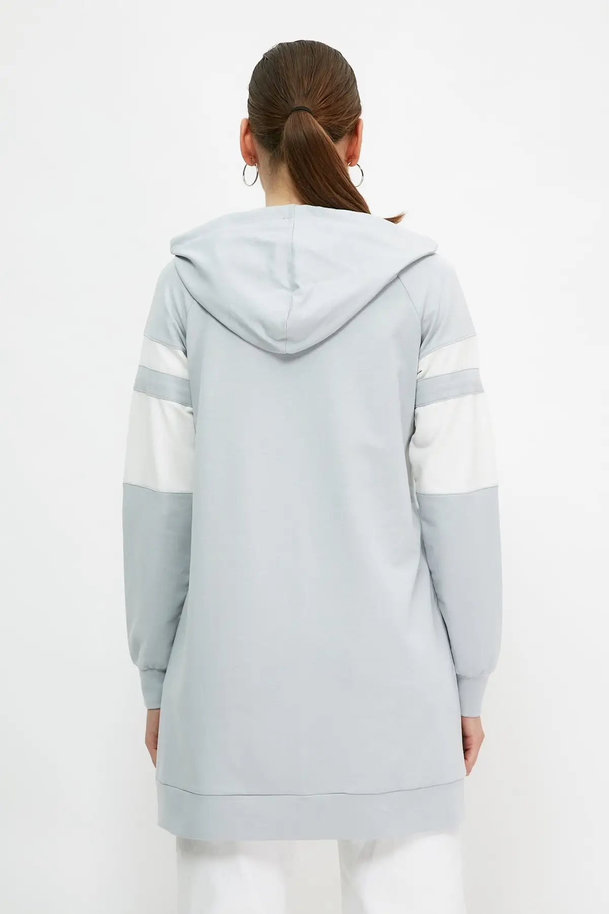 

Trendyol p Detailed Knitting Hijab Sweatshirt TCTSS21SW0415