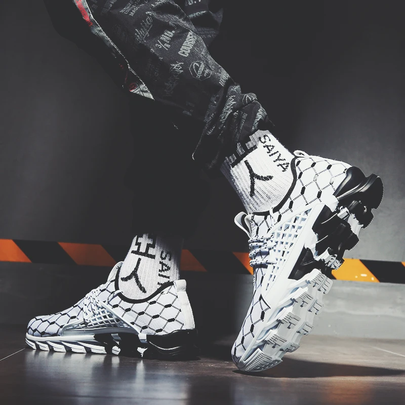 Big Size Men Shoes Light Breathable White Sneakers Men Casual Shoes Spring 2023 New Fashion Comfortable Walking Shoes For Men