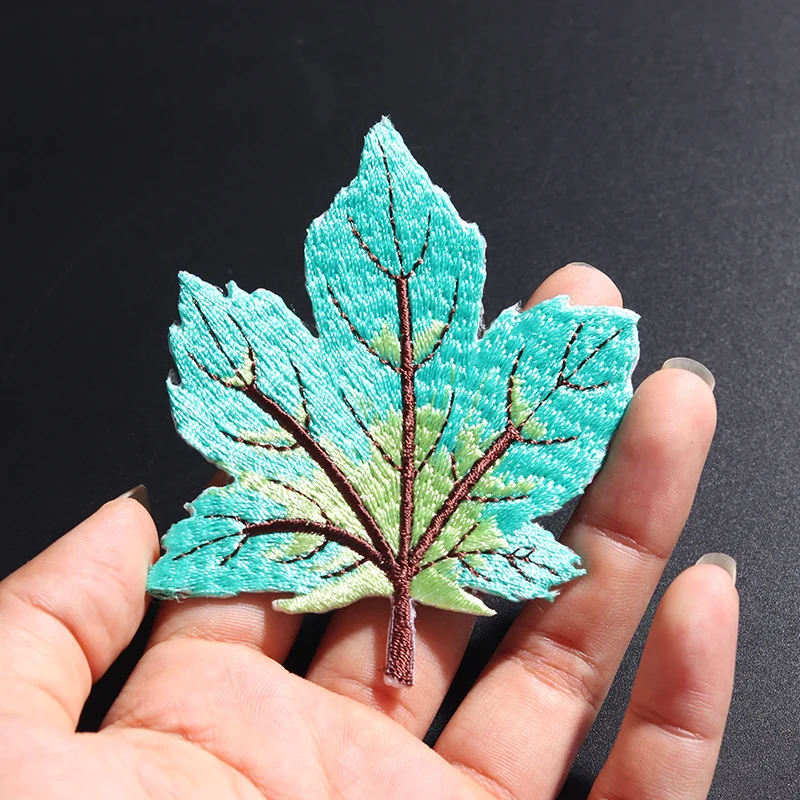 

Green maple leaf size: 7.9x7cm patches DIY coat Jeans Backpack embroidery sewing DIY decorate Iron On Stickers accessories