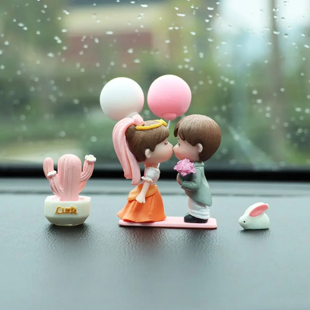 

Аниме пары для украшения автомобиля Модель симпатичный поцелуй воздушный шар фигурка украшение салона автомобиля розовая фигурка приборной панели аксессуары Подарки