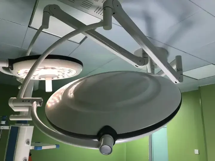 Заводская цена 700/700 700/500 потолочный Двойной Купол фотомагнитный хирургический