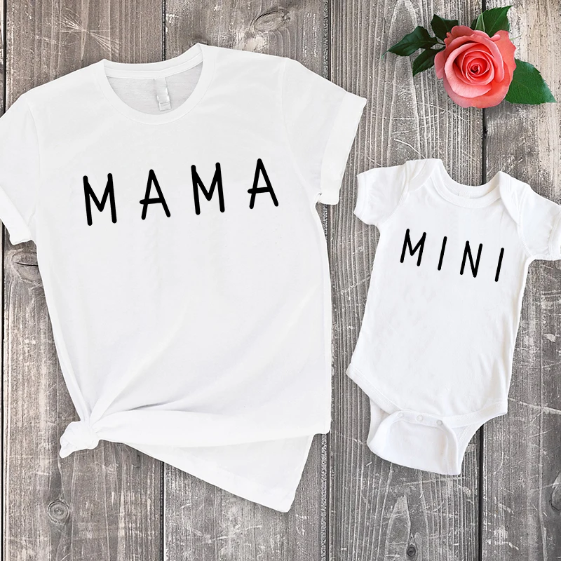 

Mom and Daughter Tops Mom Son Matching Clothes Mommy and Me Family Clothing Baby Tshirt Family Look White Love Shirt 2021 New XL