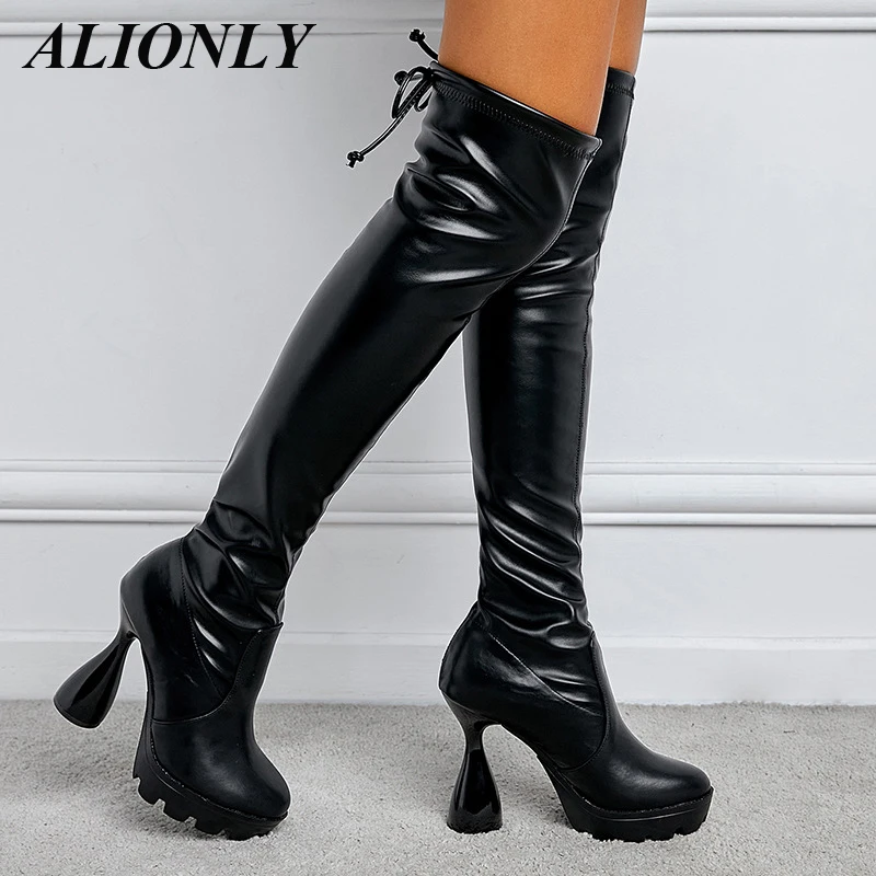 

Женские сапоги выше колена с острым носком, на тонком каблуке, размеры 34-42