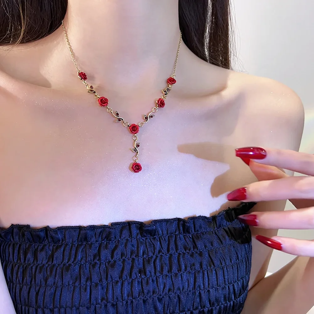 

Vintage Red Rose Blossom Shape Bracelet Necklace Earrings Rose Pendant For Women Set Body Jewelry Gift