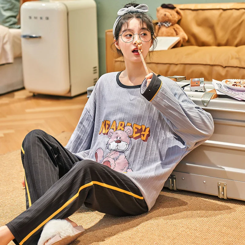 pajamas women's autumn  winter long sleeved trousers pure cotton sweet  lovely cartoon loose home clothes can be worn out suit