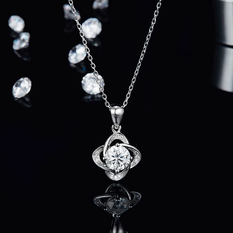 

Роскошное ожерелье из стерлингового серебра 925 пробы с клевером, муассанитом, рубиновым сапфиром, изумрудом, женские модные украшения, счас...