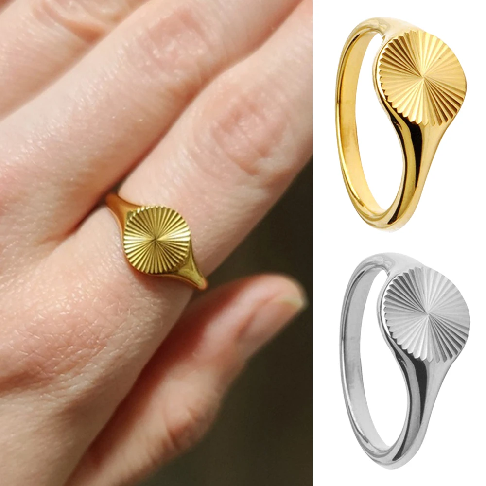 

2023 Women Stainless Steel Rings For Women Gold Plated Do Not Fade Wave Rays Texture Signet Dainty Ladies Ring Jewelry Wholesale