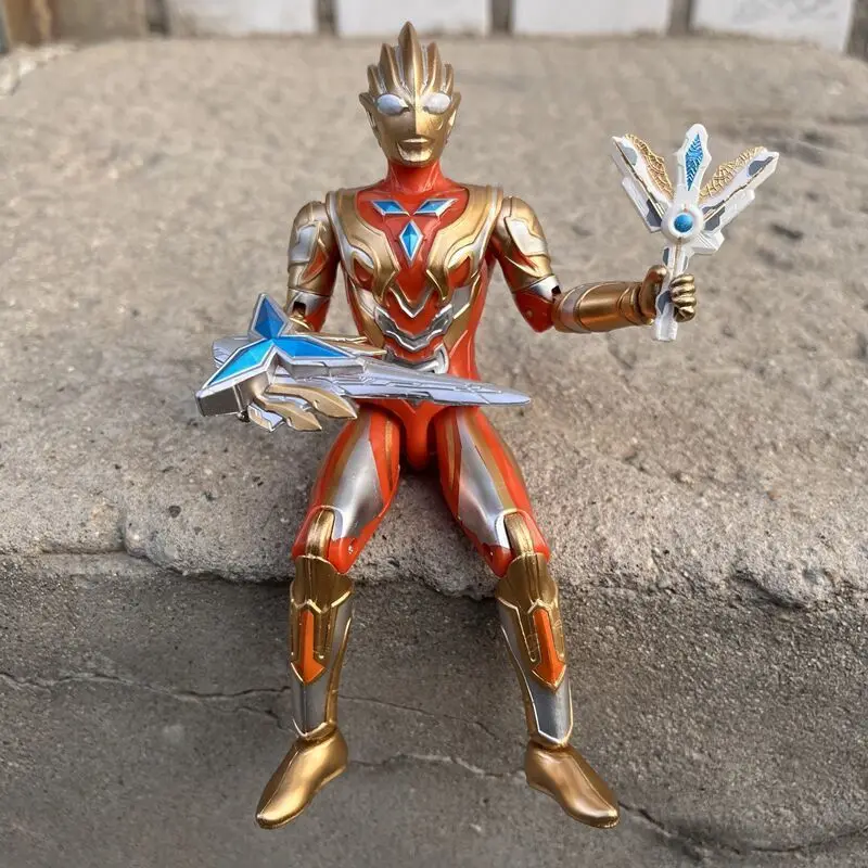 

2022 New Anime Ultraman Tiga ACT Action Figures Shine Ultraman Tiga PVC Movable joint Doll Collection Model Toys Gifts