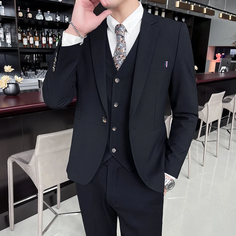 

2023New high quality (suit + vest + trousers) British handsome groom wedding dress business trend slim suit three pieces set